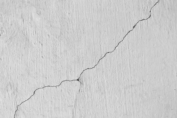 cracked-drywall
